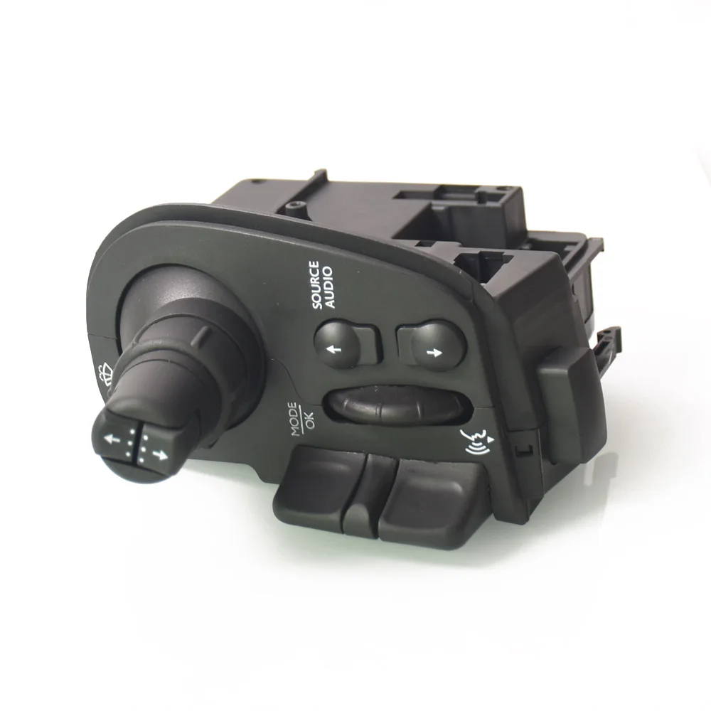 

Переключатель фар на рулевую колонку для Renault Grand Modus, Clio III 8201590631 7701068114