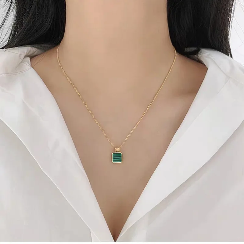 

Fashion copper plated jewelry Europe and America ins wild square malachite short necklace clavicle chain necklace for women