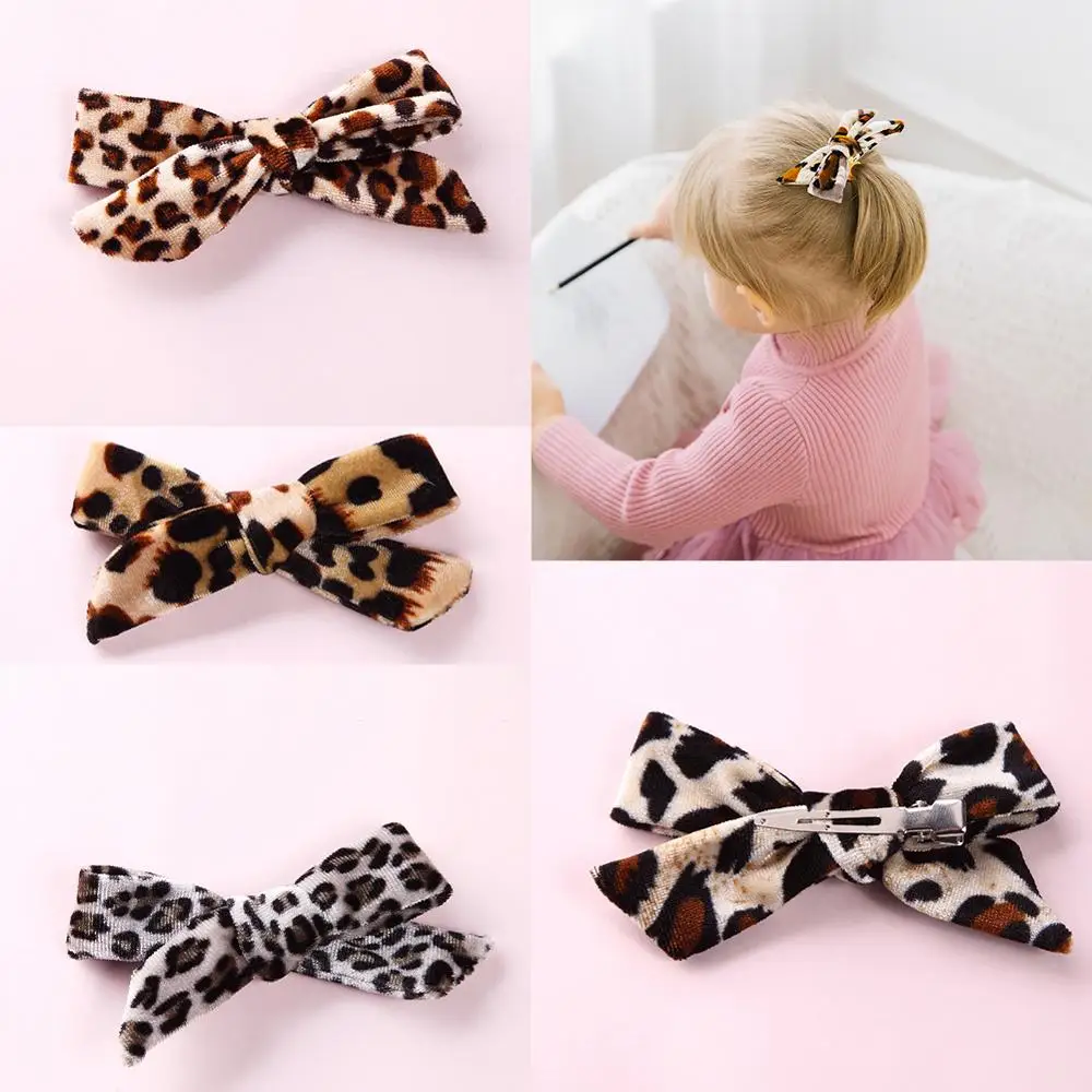 

1pc Lovely Velvet Kids Hairpins Hair Bow Hair Clips Bow Hair Clip Kids Girls Bow Barrette Hair Accessories Solid Headwear