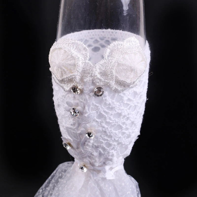 2Pc/Set Creative Gift Bridal and Groom Black and White Dresschampagne Flutes Wedding Glasses Set Cup Toasting Goblet for Wedding