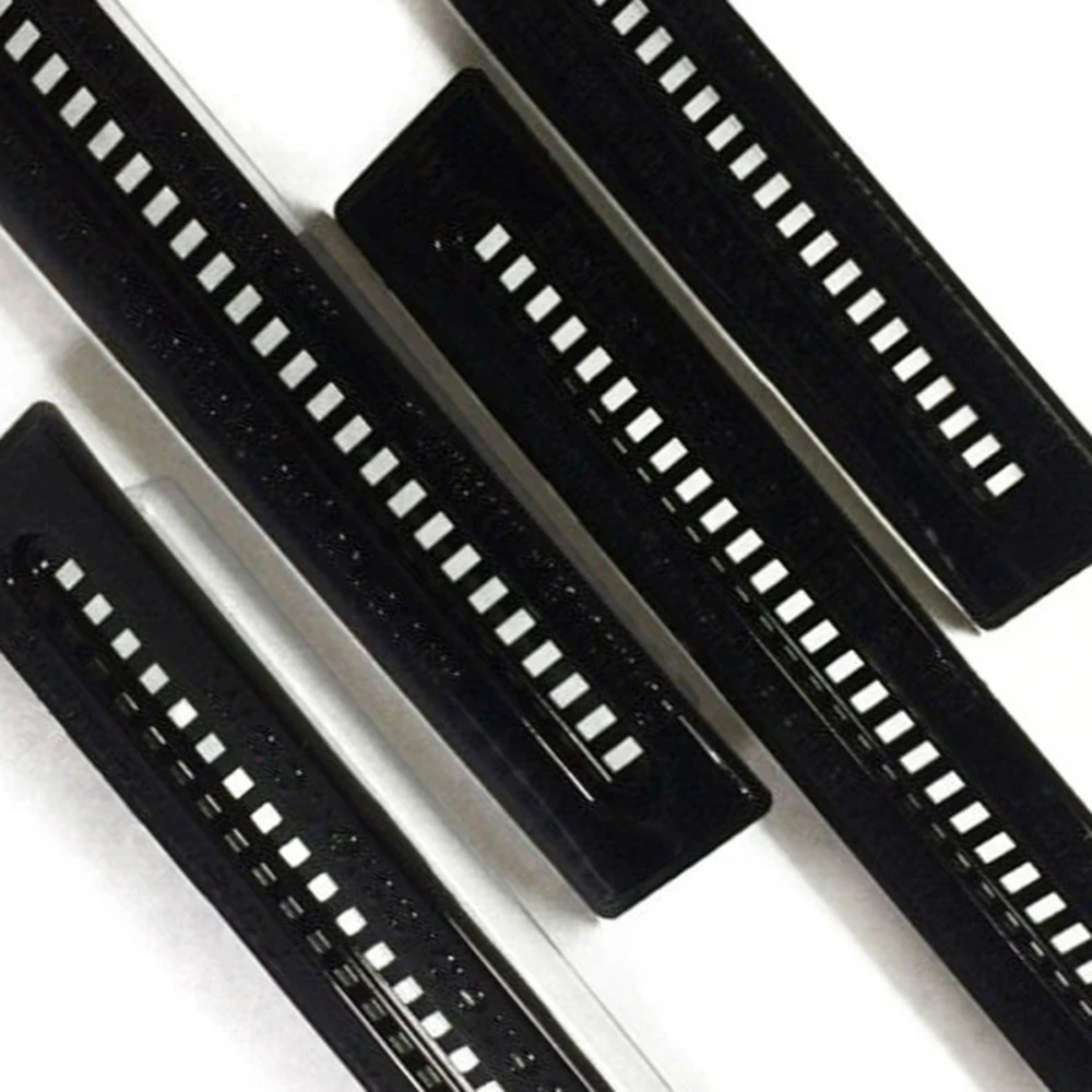 2pcs 22.5x3.8x3.5cm Small Black PP Beekeeping Beehives Insects Mites Trap Set