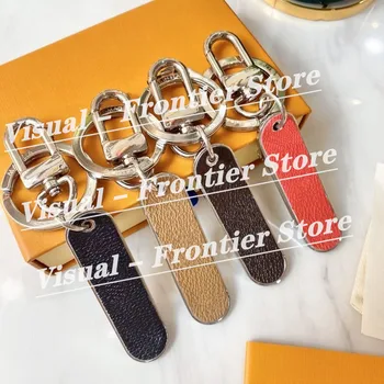 

2020 New Creative Fashion Luxury Four Leaf Clover Scooter Keychain High Quality Leather Metal Car Keychains Pendant Accessories