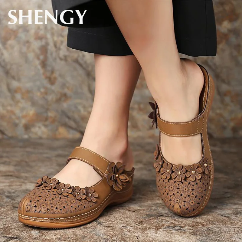 Женская обувь на плоской подошве Открытые сандалии цветы в стиле Ретро круглый