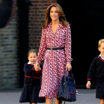 

The Duke and Duchess of Cambridge Same European Grand Prix 2019 Autumn New Women's Long Sleeved Floral Shirt a Dress