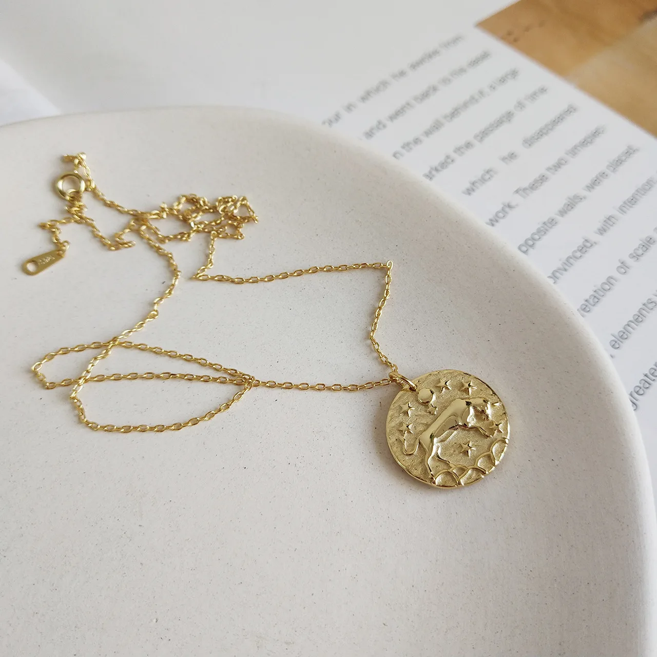 12 созвездия зодиака Знак Статуэтка монета ожерелье в 925 пробы серебряных horoscopes женские ювелирные изделия Золотая медаль ожерелье для женщин