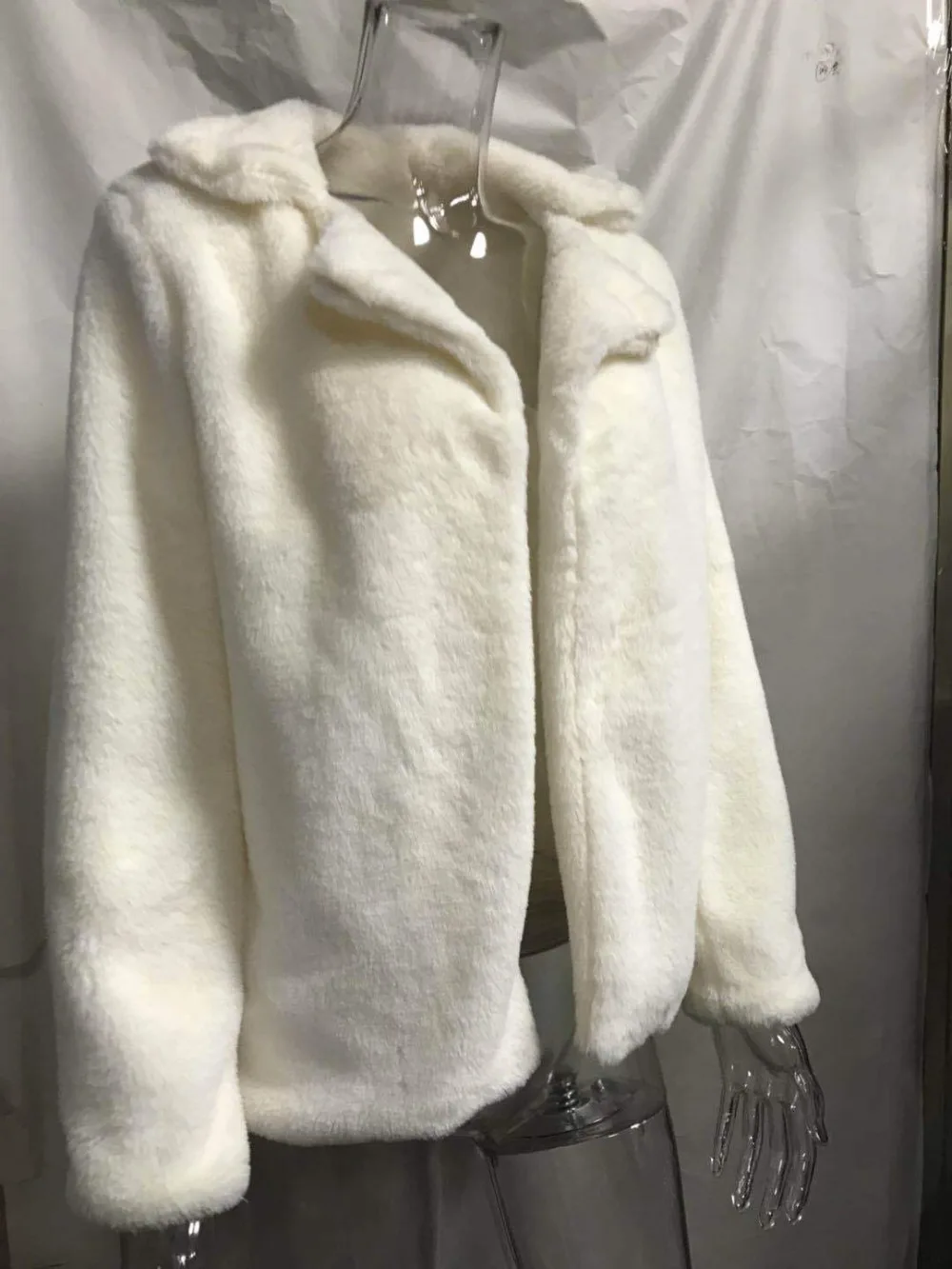 Модное зимнее теплое пушистое пальто с длинным рукавом из искусственного меха, верхняя одежда для женщин, красивое плюшевое пальто из искусственного меха, Плюшевые куртки, пальто для женщин