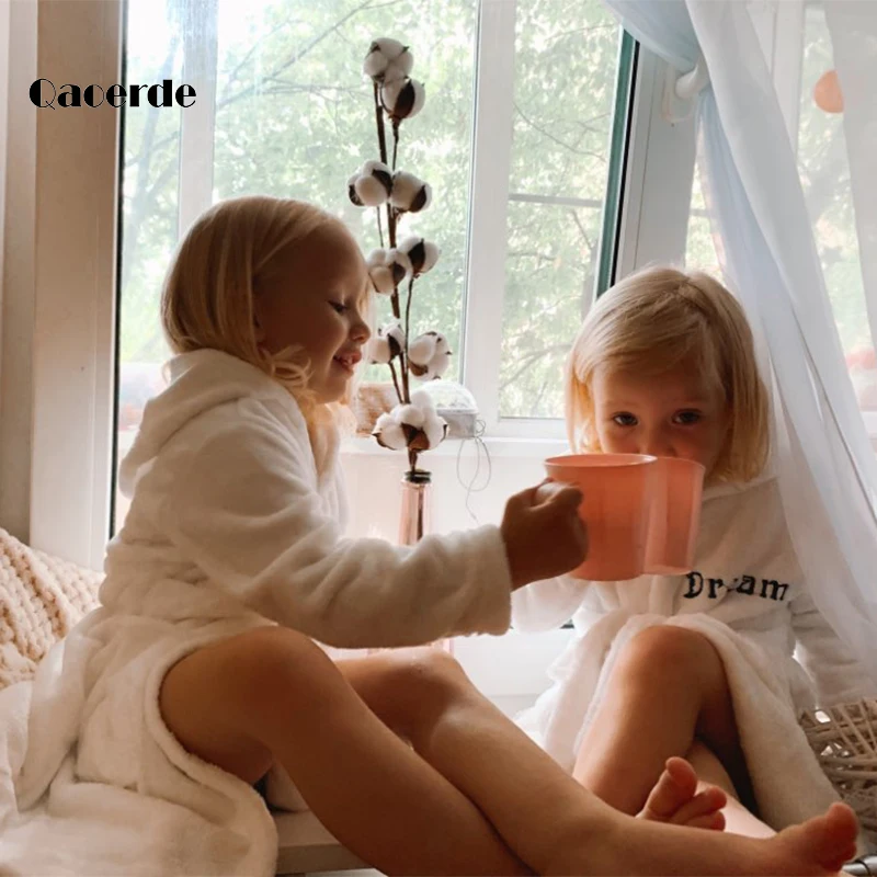 Cartoon Children's Bathrobe Spring Autumn Kids Sleepwear Lovely Long Sleeve Girls and Boys Bathrobe Children's Clothing 2-8 Year