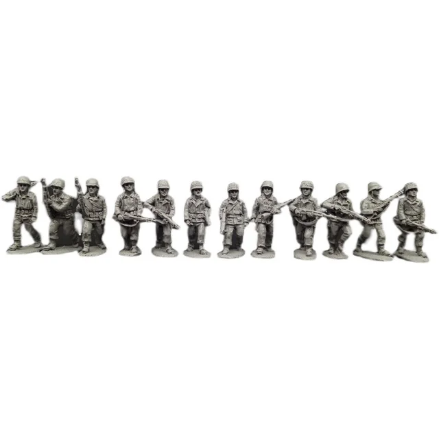 1/72 scale die-casting resin figure WWII US army walking infantry model assembly kit diorama (unpainted) 2