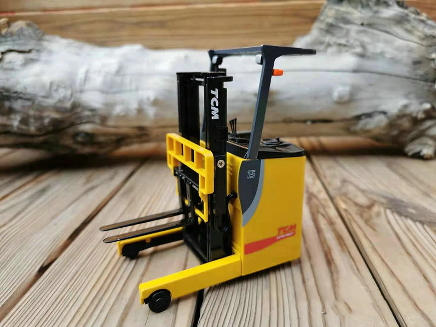 1/20 Scale TCM FRB-VIII Electric Reach Forklift Trucks Diecast Model Toy Gift |
