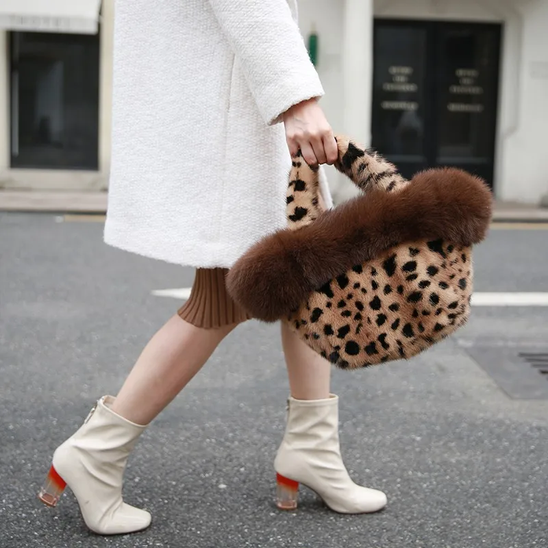 

ZDFURS*2019 New Genuine Mink Fur Handbag Real Fox Fur Whole Skin Leopard Mink Solid Mink Fur Bag Fashion Girl Wrist Bag Winter