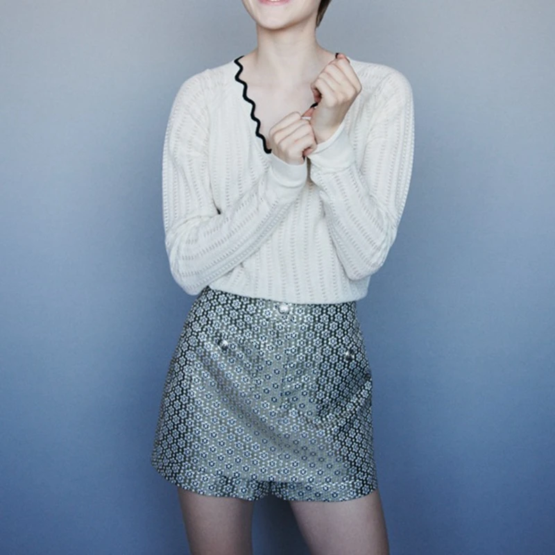 

Ladies White Knitted Shirts Runway Long Sleeve Knit Pull