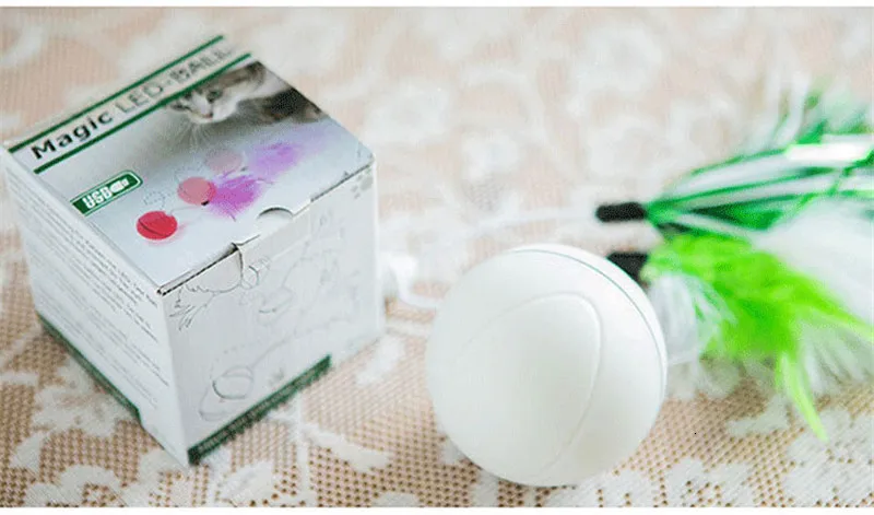 New USB rechargeable electric rolling ball toys for interactive cats laser magic ball toy with laser light keep your pet busy