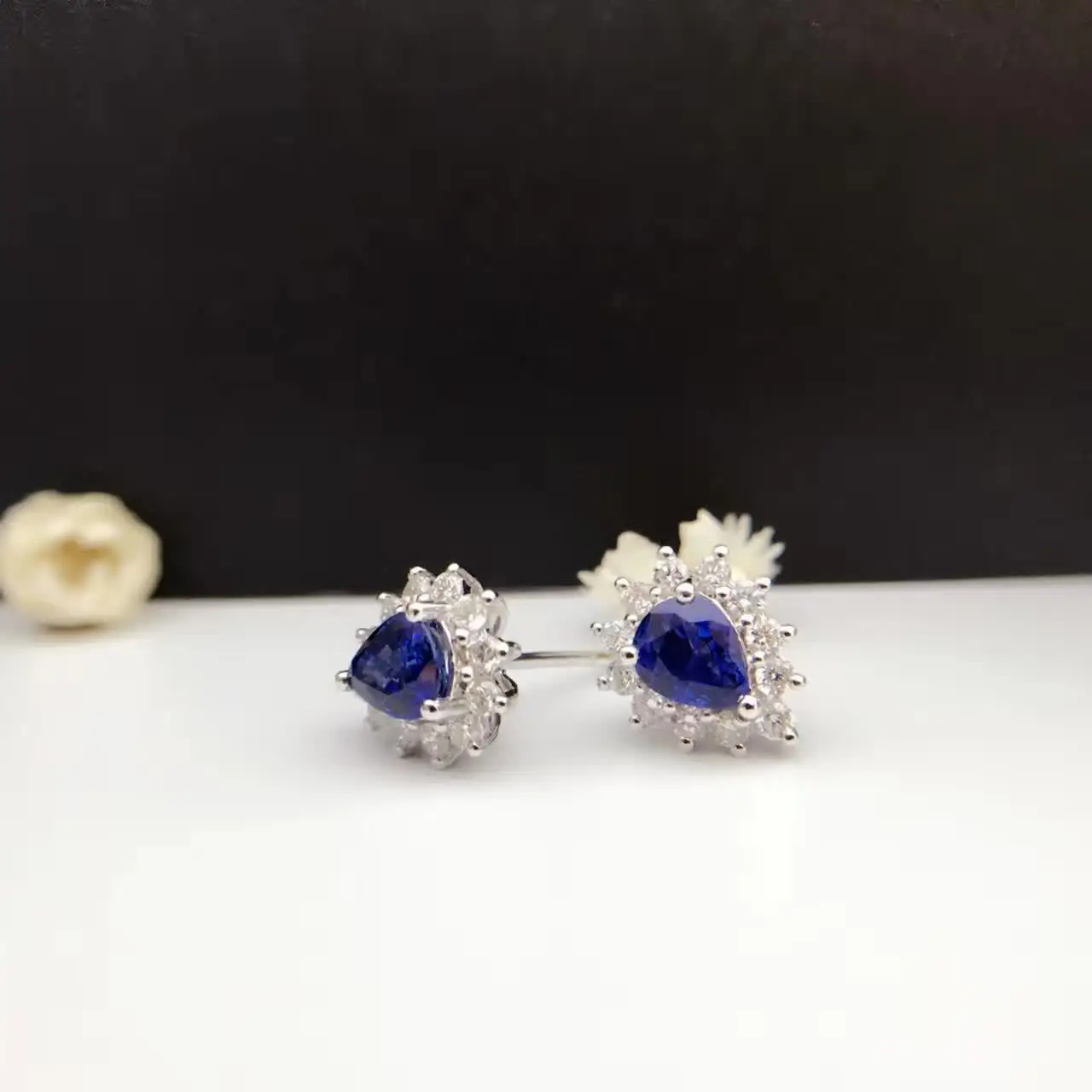 0.572ct+ 0.490ct 18K золото натуральный сапфир серьги гвоздики для женщин инкрустированный стразами