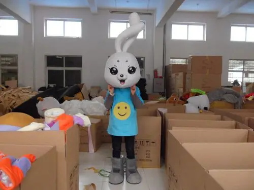 

Classic Version Smiley Rabbit Mascot Costume Adult Halloween Birthday party cartoon Apparel Cosplay Costumes