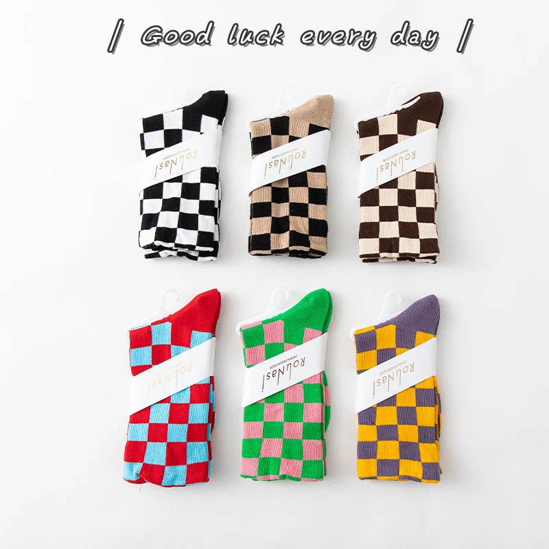 Wpppan Nero Moda Harajuku Tendenze Donne Calze Scacchiera Geometrica