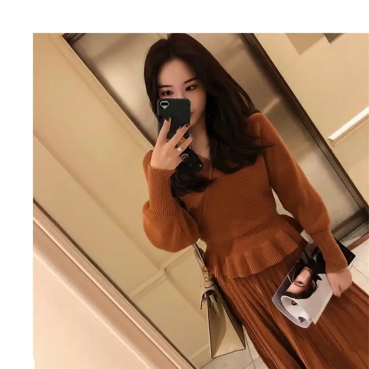 

Autumn Winter Pleated Skirt Outfits Knitting Suit Ruffles V Neck Pullovers Sweater Elastic Waist Mid Skirt 2 Piece Set