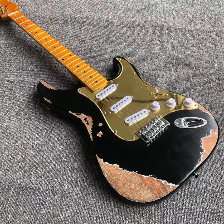 

Stock, antique electric guitar, white set, black, real photos, free shipping, maple fingerboard. Gold mirror shield