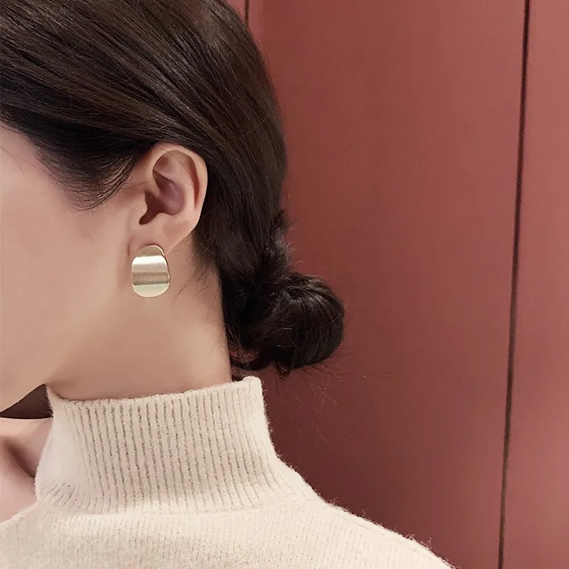 Vintage Glossy Metal Gold Geometric Stud Earrings For  Women Korean Fashion Lady Party Aesthetic Earrings Classic Jewelry Gift