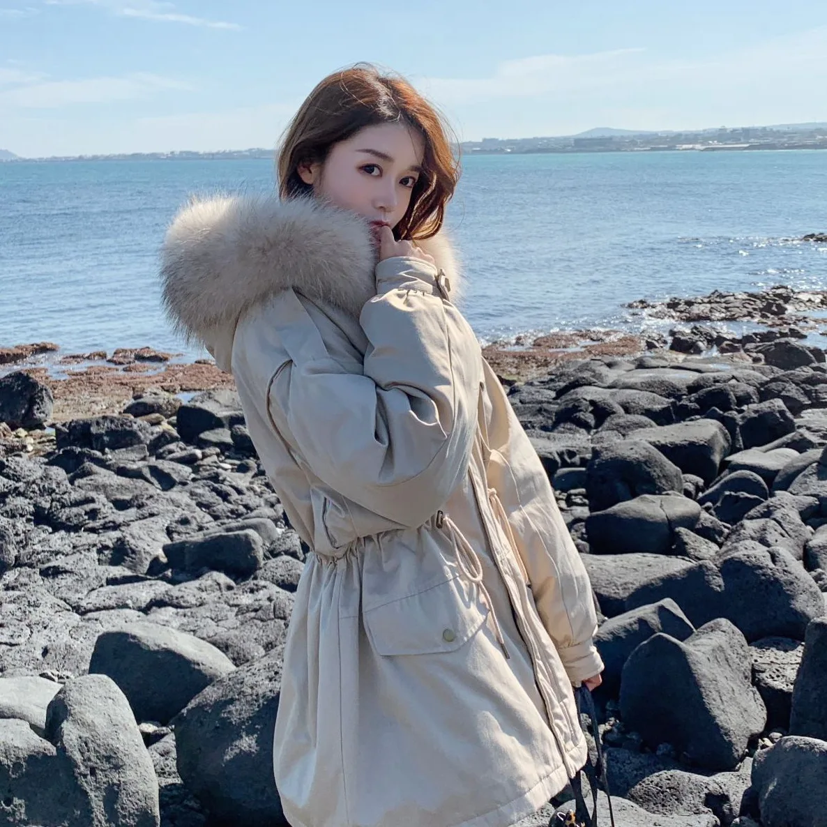 

Photo Shoot CHIC Blue Mid-length Hooded Large Fur Collar Single Breasted Drawstring Waist Hugging Best Friend Workwear Cotton Co