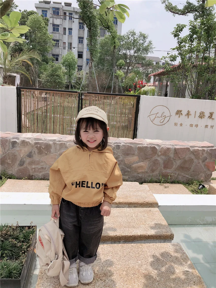 Осень года, Новое Детское пальто с капюшоном и принтом «HELLO» для мальчиков и девочек, короткая куртка с длинными рукавами модная детская одежда