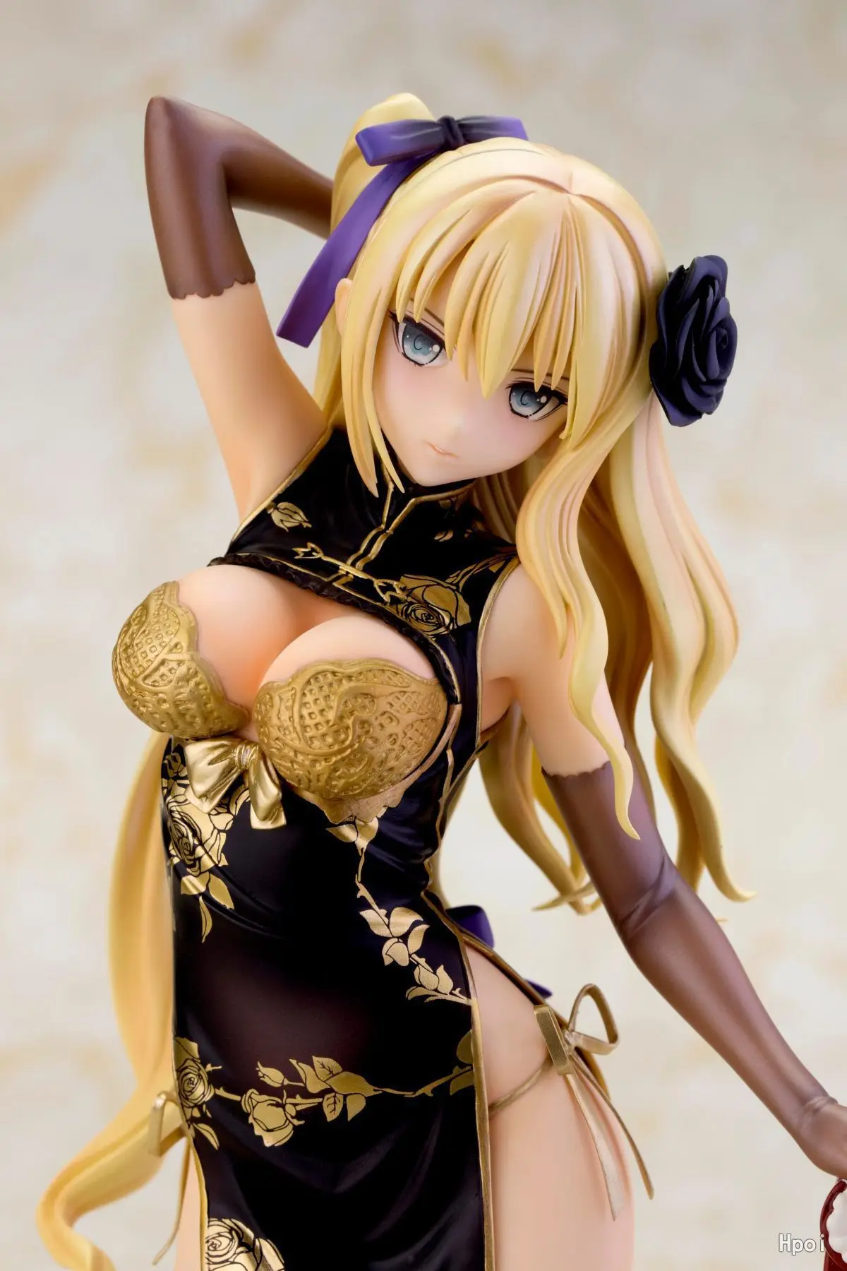

AlphaMax SkyTube Fantasy Golden Lotus Cheongsam Golden Lotus Pinger Model Black Red Pretty Girl