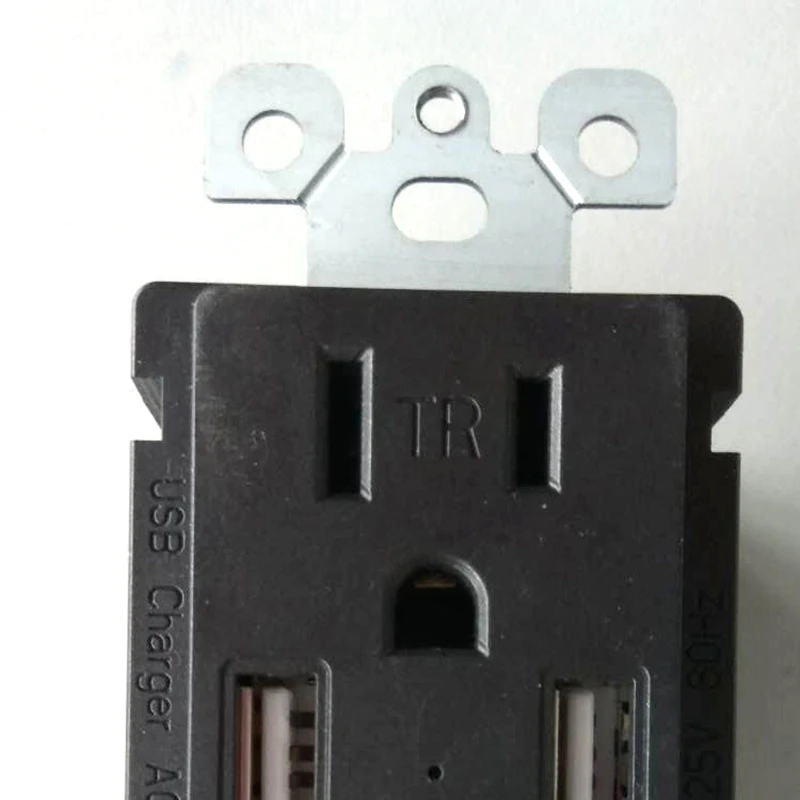 Американский стандарт Usb розетка, двойной Usb двойной три отверстия США Plug порты и адаптеры розетки, 125 В, Pc панель Черный США Разъем