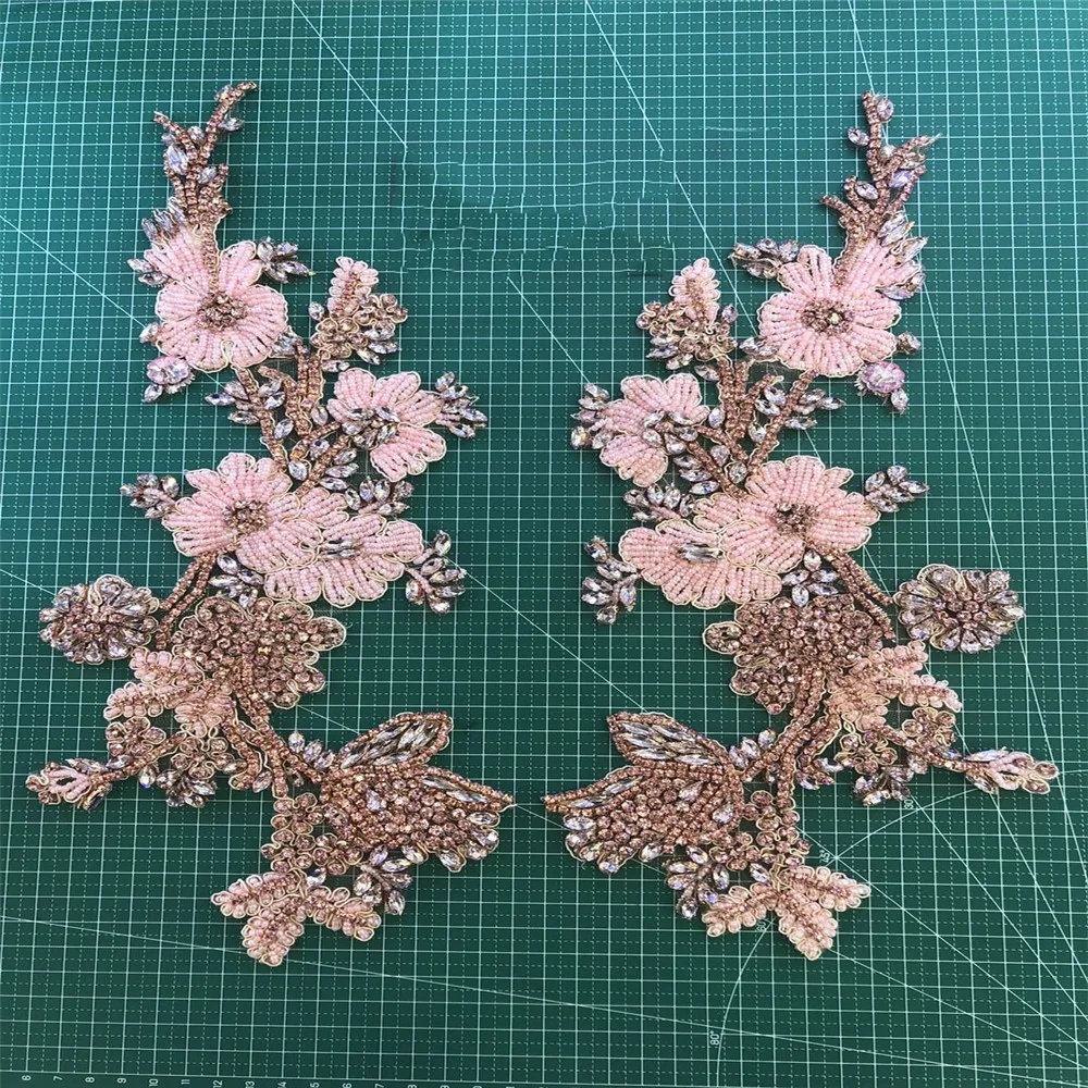 Rauchblaue 3D-Blumen-Strass-Applikation, Paar Kristallperlen, handgefertigter Aufnäher, französischer Mieder-Aufnäher, schwere Applikation – Detail 8