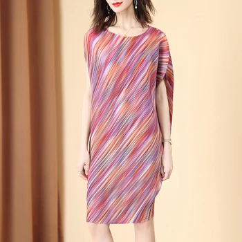 

Plus Size 2020 Women Dress New Fashion Batwing Sleeves Round Neck Miyake Pleated Loose Waist Casual Dress For Women 45-75kg