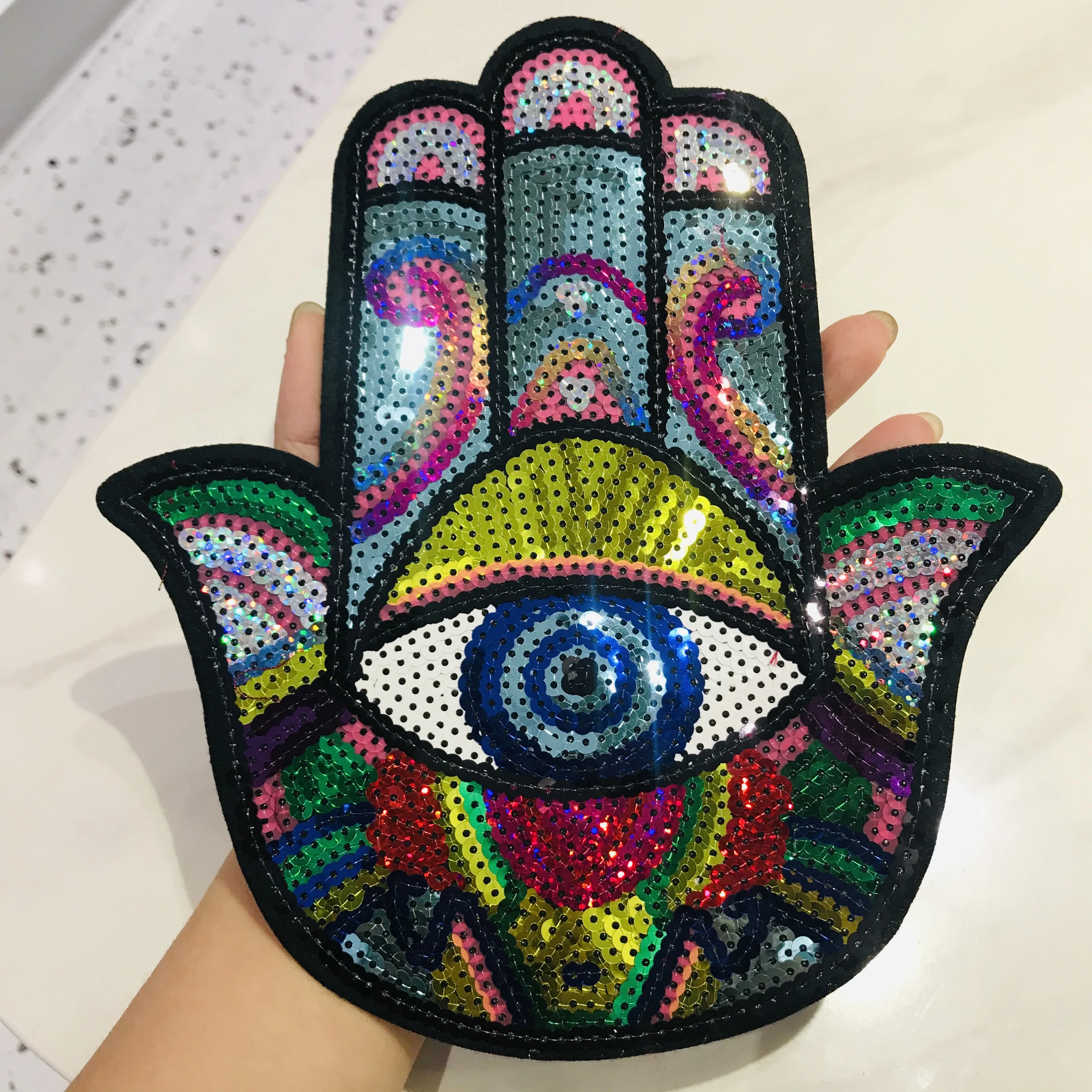 Sequined Hand Eye Bee Lip Letter Patches Embroidery Applique Sew On for Clothes DIY Garment Accessories Badge Stickers 5 Pcs Style 3 
