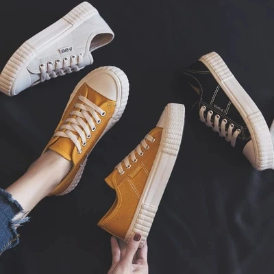 

Shoes woman luxury brand new retro canvas shoes women's student Korean version of the cloth shoes port wind black
