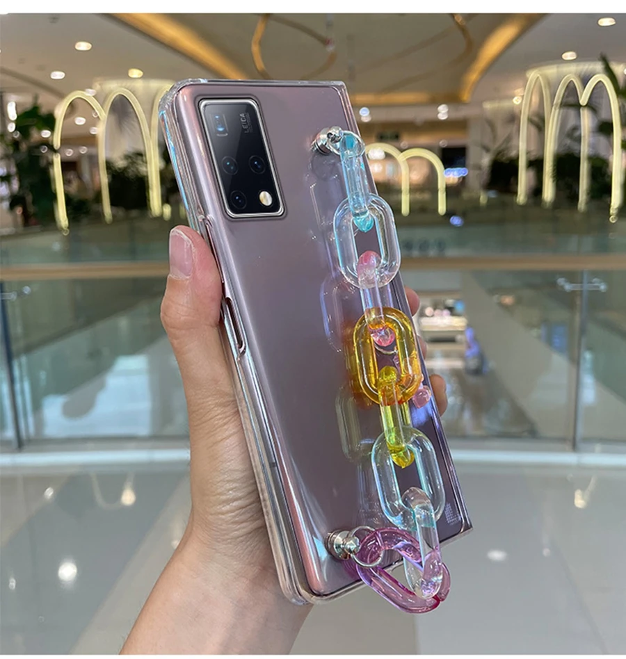 Z Fold 4 Fashion Cute Cover Per Samsung Galaxy Z Fold 5 Z Fold 2 3 5G Simple Candy Rainbow Bracciale Hand Chain Clear Phone Case