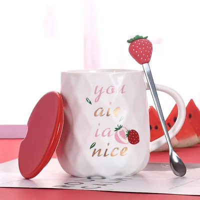 Strawberry Mug Creative Personality Trend Girl Ceramic Mugs with Lid Spoon Household Water Cup Breakfast Oatmeal Coffee Milk Mug - Цвет: Strawberry leaf