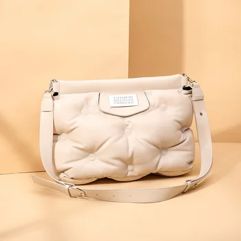 

2020 New Pillow Bag Fashion Quality Handbag Large Capacity Shoulder Crossbody Bag Casual Solid Color Messenger Bags Channels