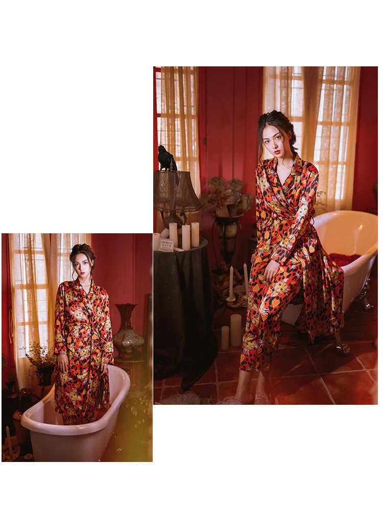 10434443064_2055631440