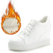 Весенняя женская спортивная обувь; Новая повседневная спортивная обувь на толстой подошве для учащихся; прогулочная женская обувь на высоком каблуке