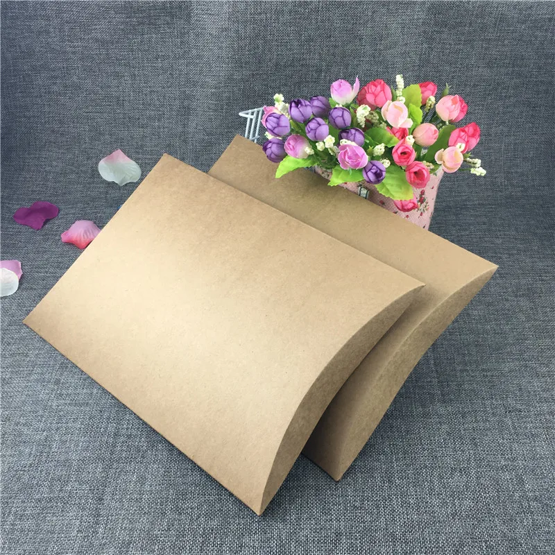 

24Pcs/Lot High Capacity Pillow Shape Paper Brown Box 30x21x3.5cm Package Pillow Pouch Boxes For Handmade Candy Chocolates Cakes