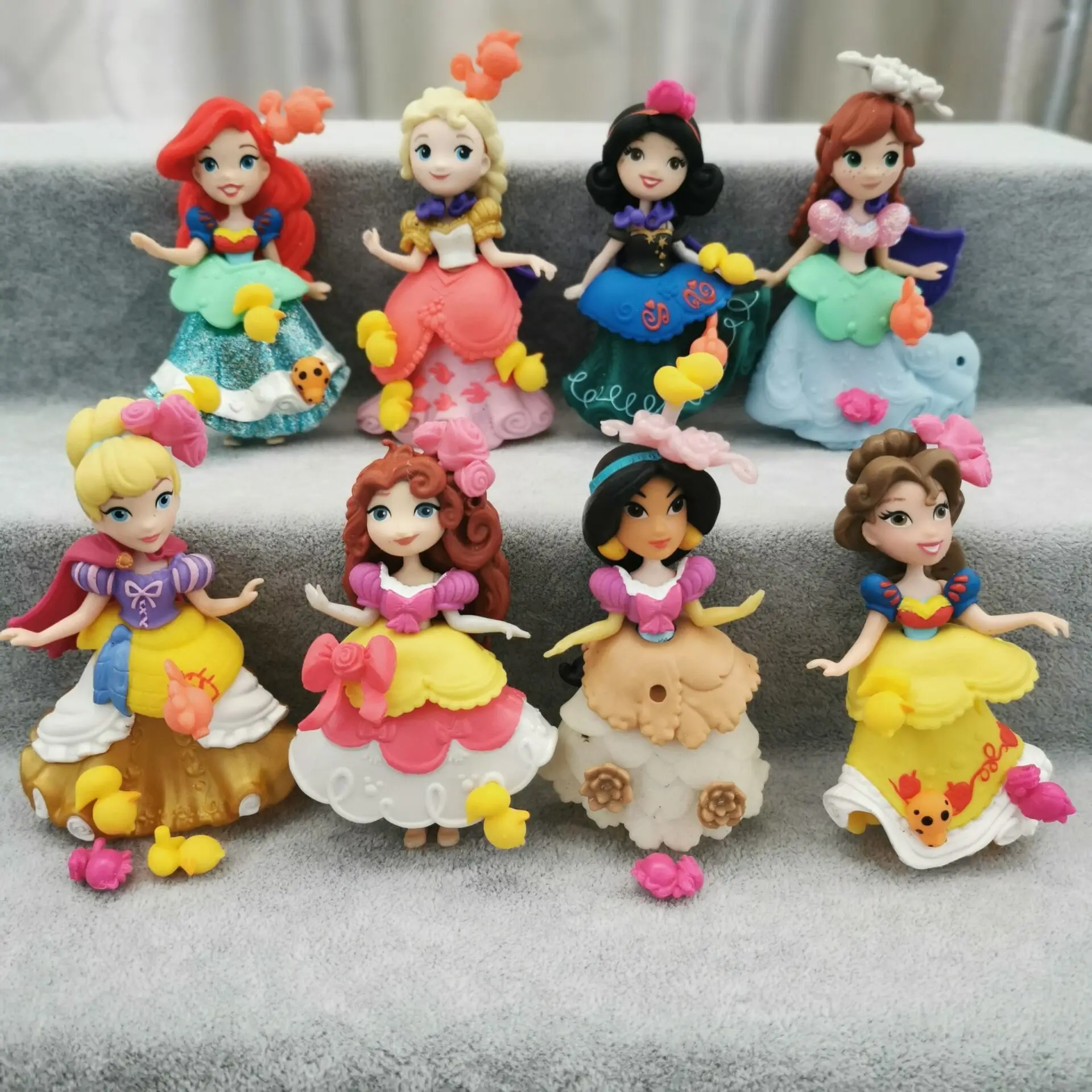 

1pcs Princess SOfia Elsa Belle Mermaid Figures Doll Toys Model Action Figure With Magic Clip Dress For Children Christmas gif