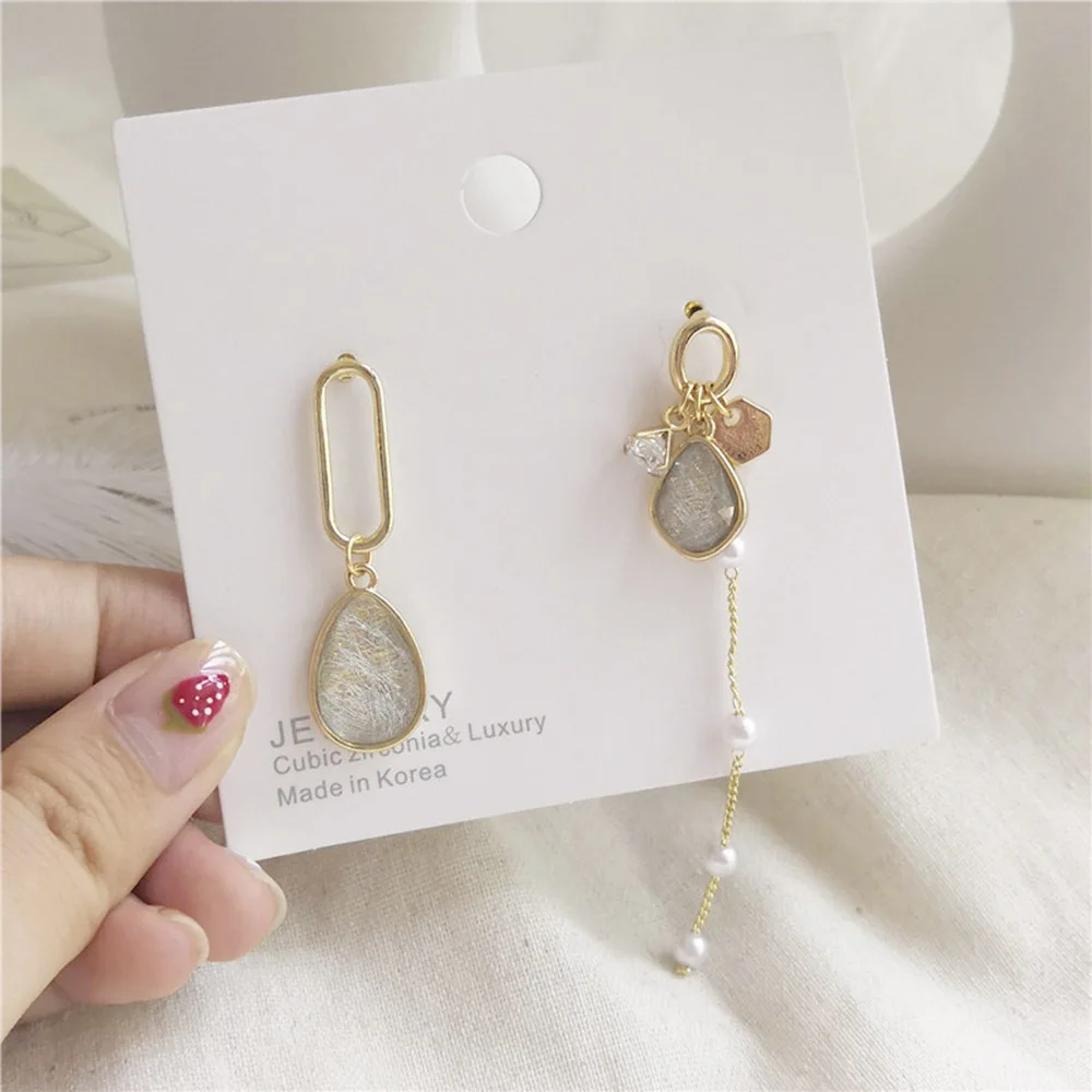 

Women's Asymmetric Earrings Acrylic Crystal Zircon Drop Earrings Girl Imitation Pearl Geometry Accessories Jewelry for Women