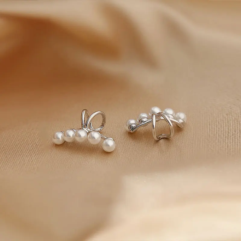 

Real 925 Sterling Silver Seashell Pearls Ear Cuff Earrings Non-Pierced Cartilage Earrings Simple Ear Clips for No-Piercing Ears