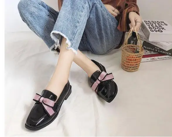 Women Black Work Small Patent Leather Shoes Student Retro England Shoes Women's Sweet Bow Loafers Slip on Thick Single Shoes