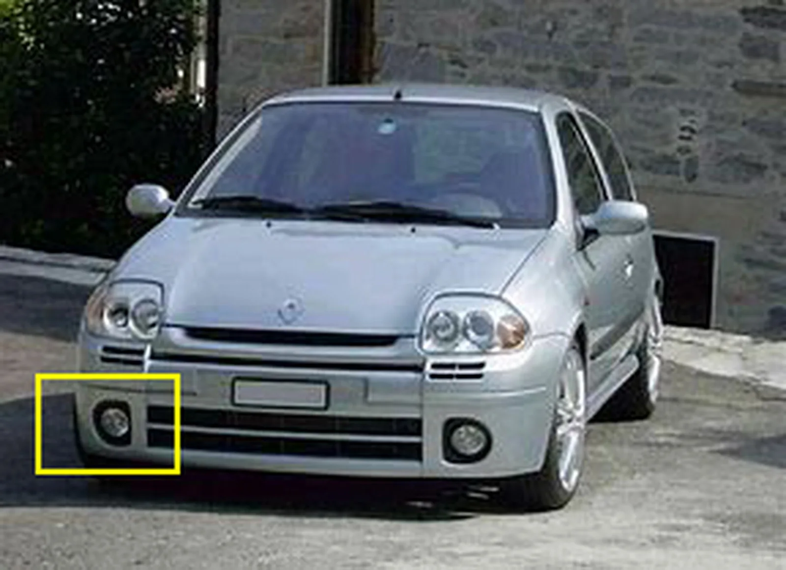 1x передний бампер противотуманный светильник лампа для Renault Clio 00-13 правая сторона водителя без лампы
