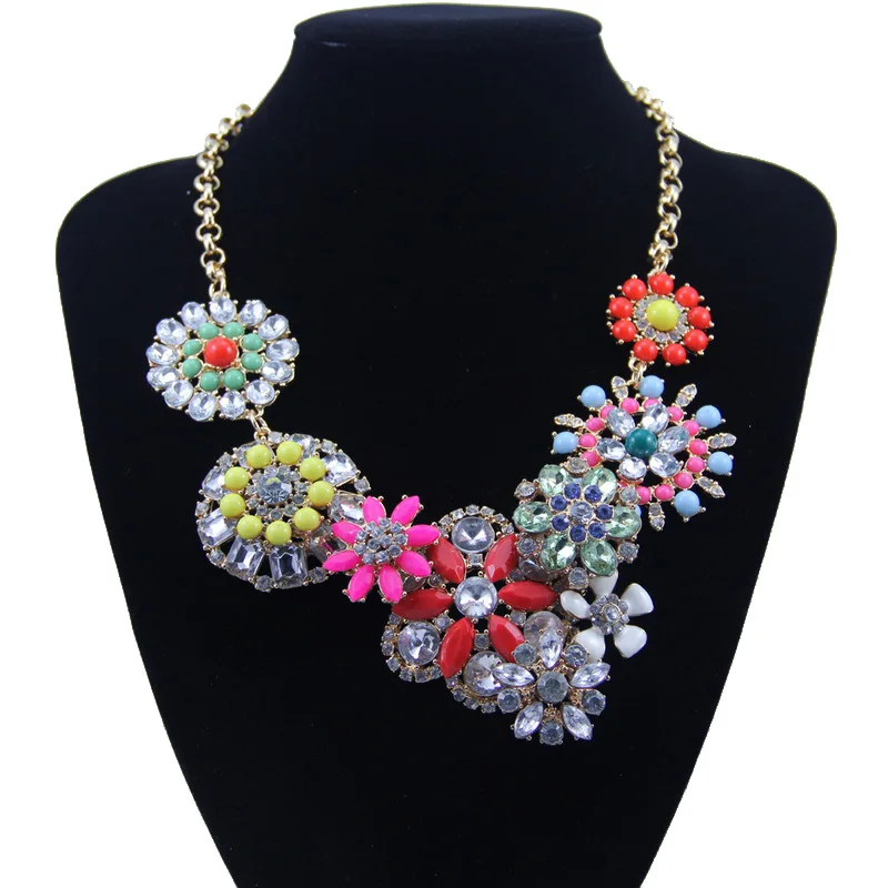 

The new ms flower shape alloy necklace set auger color resin lady dress wholesale sweater necklaces