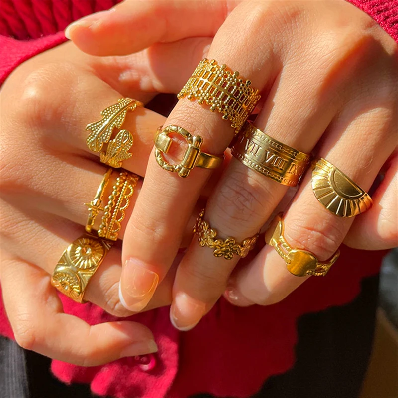送料無料商品の通販 Vintage Gold Color Titanium Steel Geometric Hollow Irregular アクセサリー
