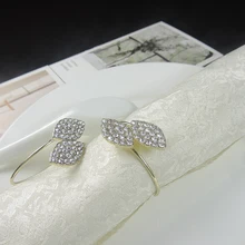 1PC kryształowy diament kształt liścia obrączka na serwetki serwetnik ślub dekoracja bankietowa dekoracja stołu na przyjęcie klamra do serwetki 40P tanie tanio CN (pochodzenie)