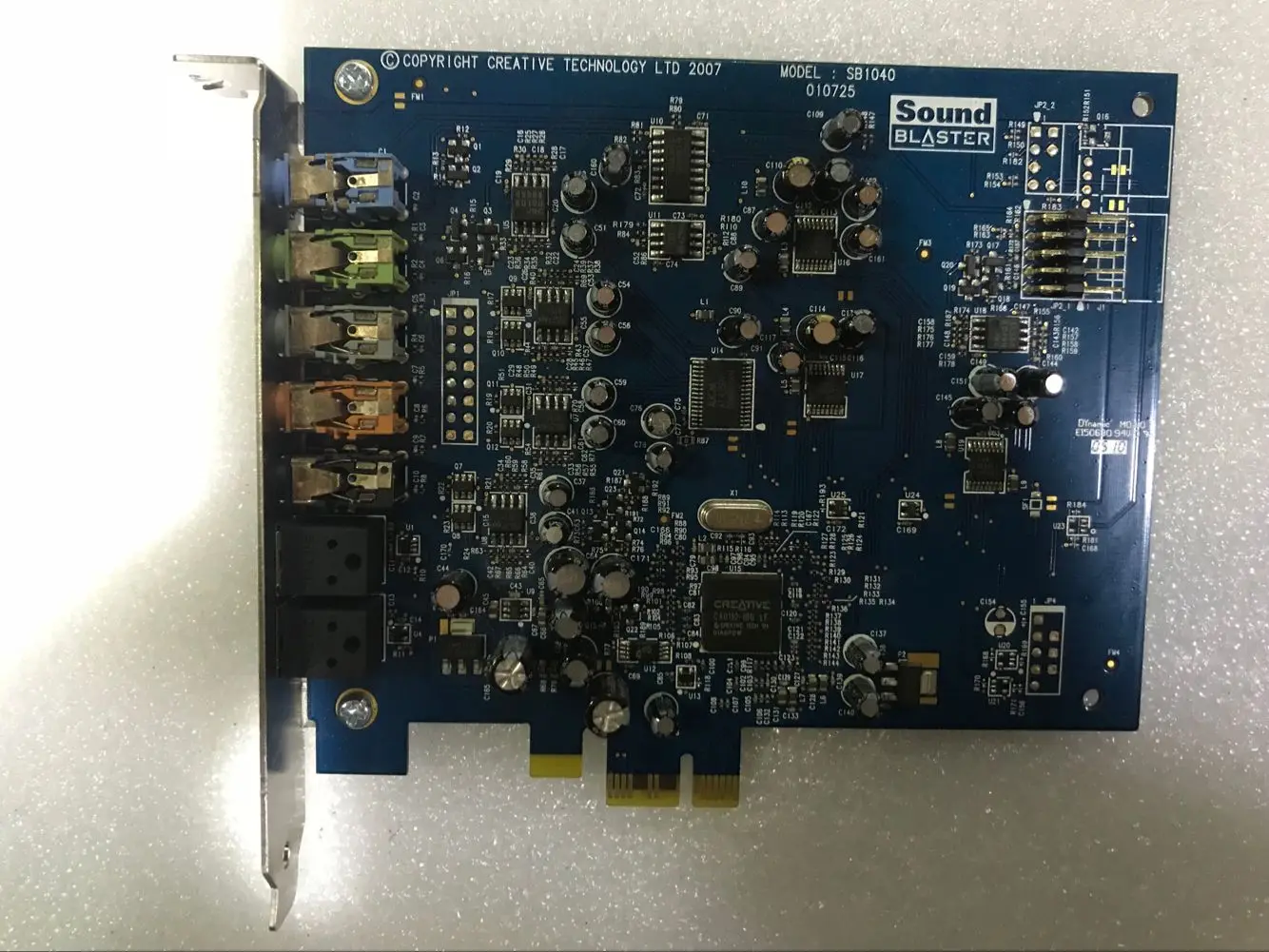 産業用コントロールパネルsb0820-pci-e-x-fi-xtreme