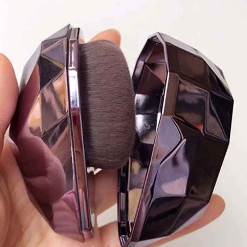2019-Luxury-Diamond-powder-brush-Cream-for-foundation-makeup-brush-Professional-portable-without-trace-makeup-brush (1)