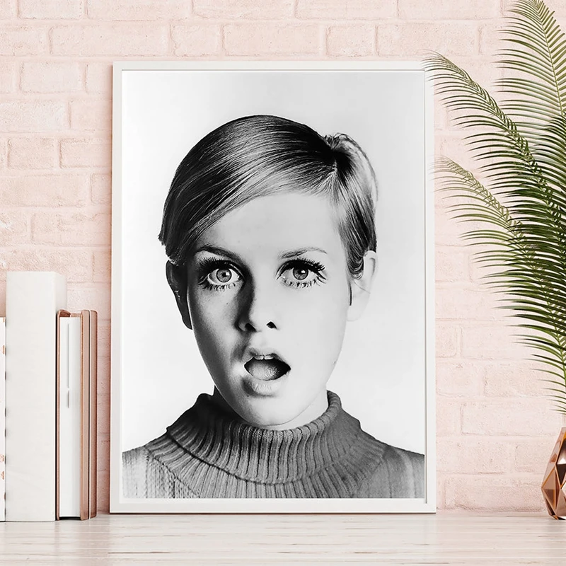 Fashion-Pop-Girl-Poster-Black-and-White-Photograph-Print-Nordic-Fashion-Girl-Portrait-Canvas-Painting-Wall (1)
