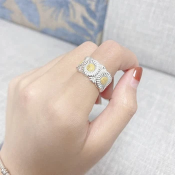 

Fashion, hot sale, chrysanthemum, adjustable retro four-ring, hip-hop, punk, jewelry, couples fine jewelry