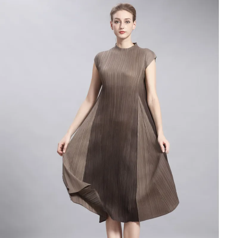 Deep coffee color Модная плиссированная летняя одежда для женщин, новое модное контрастное цветное женское свободное платье без рукавов YG775 - Цвет: Deep coffee color