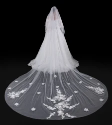 2020 Real Photos White Wedding Veil 5 Meters Long Comb Lace Mantilla Cathedral Bridal Veils Wedding Accessories